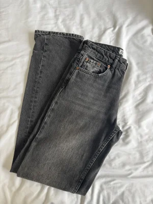 Zara · Talle EU 34