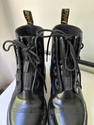 Dr. Martens
