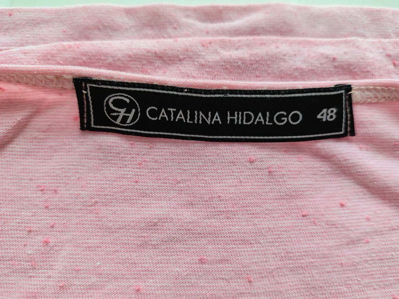 Remera Catalina hidalgo - imagen 2