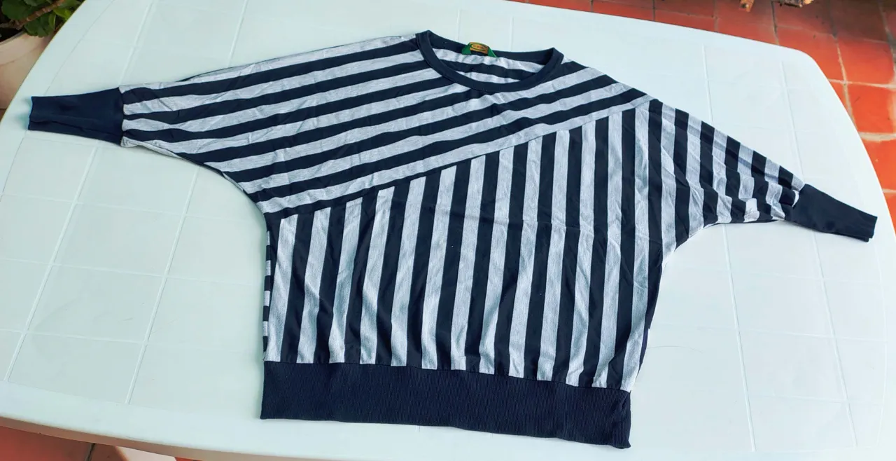 Remera CARVEN - imagen 1