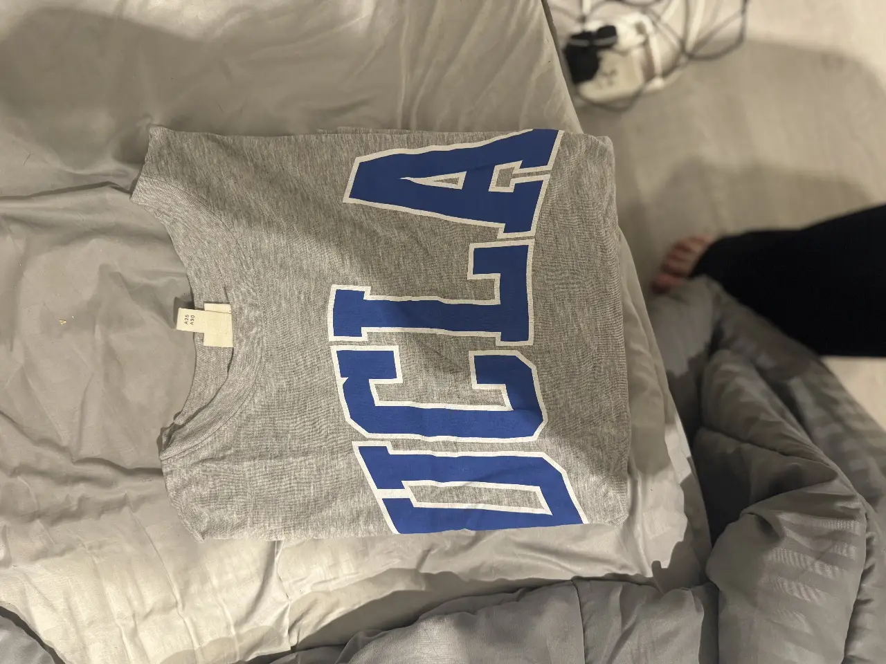 Remera H&M - imagen 1