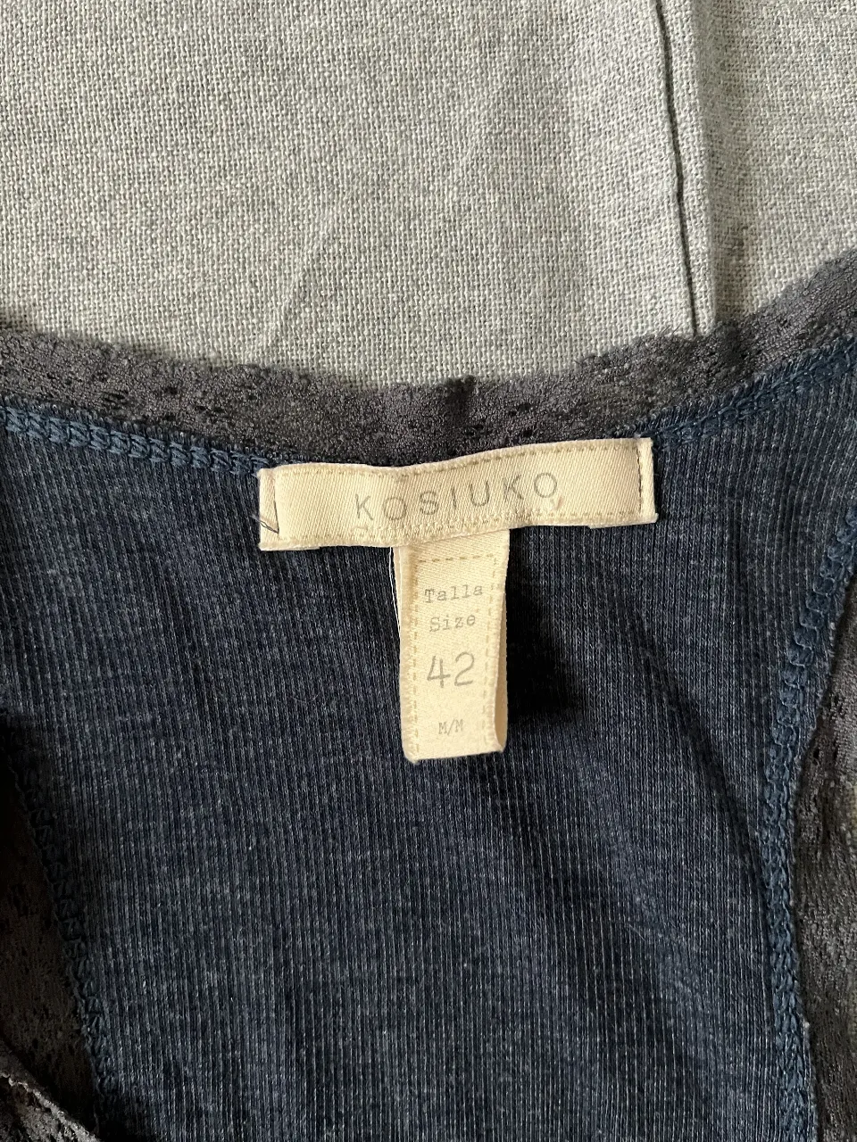Musculosa Kosiuko - imagen 2