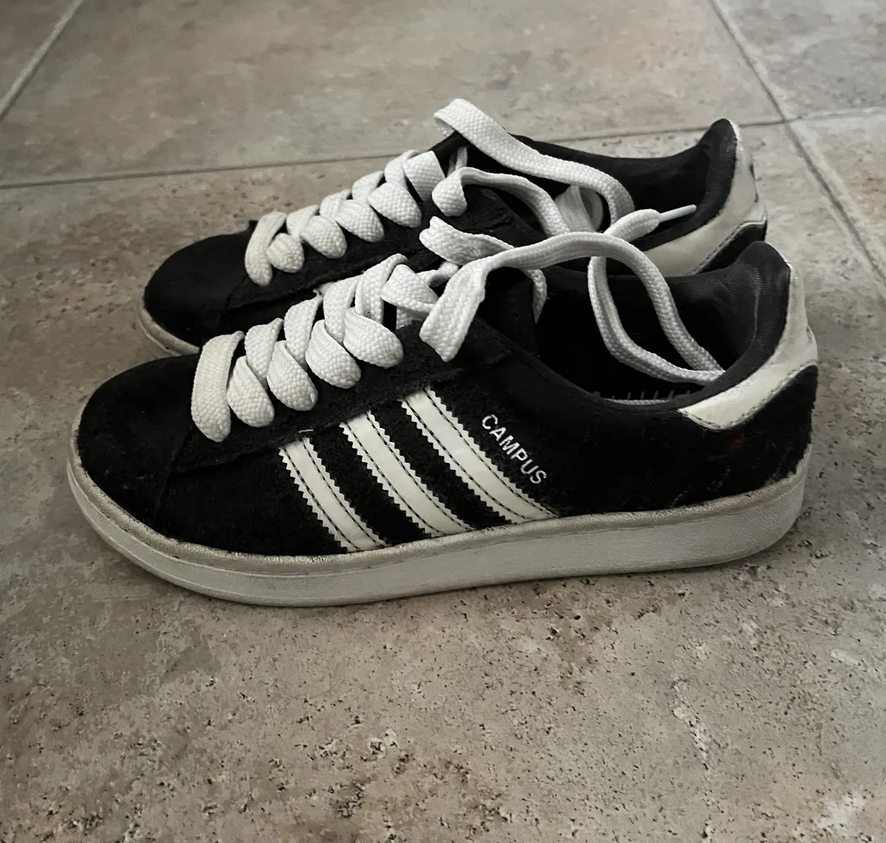 Zapatillas adidas - imagen 2
