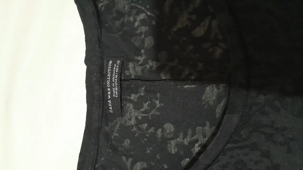 Remera Zara - Vista 2