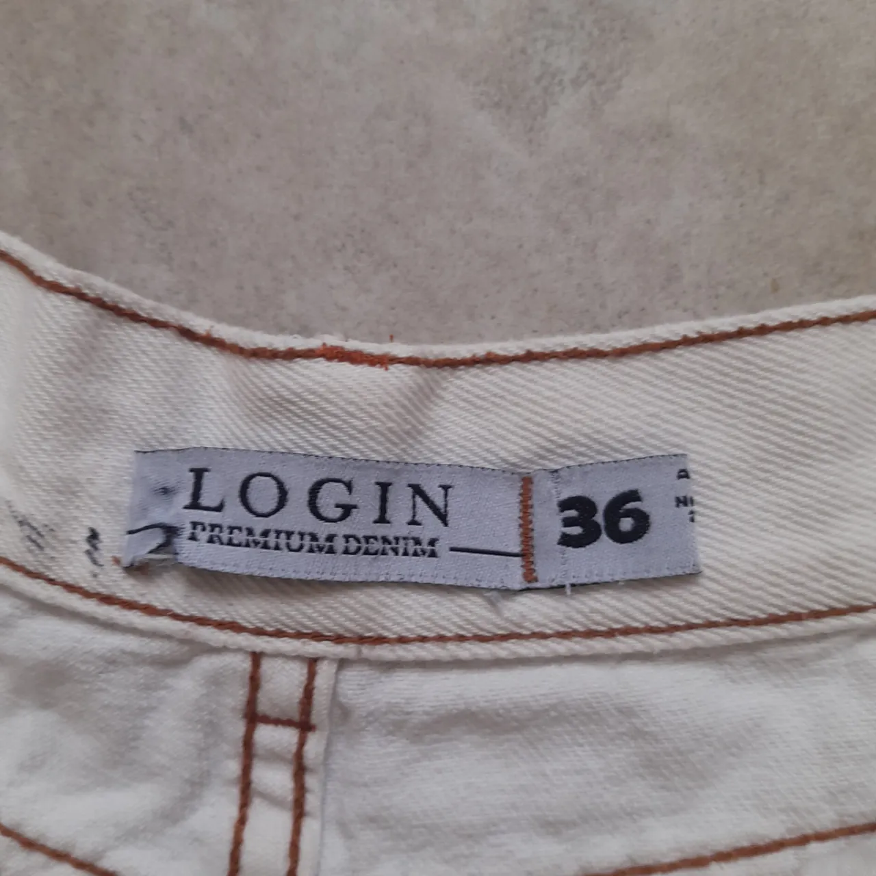 Short Login - imagen 3