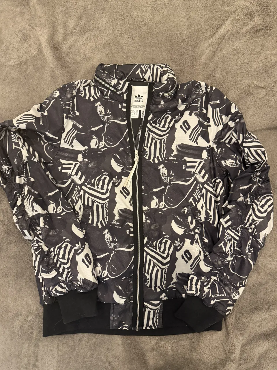Campera adidas Originals - imagen 1
