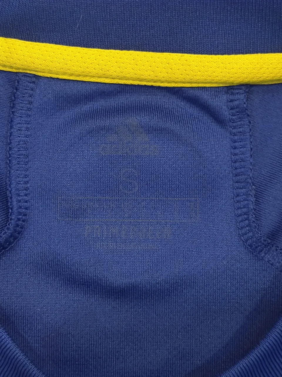 Camiseta adidas miniatura 2