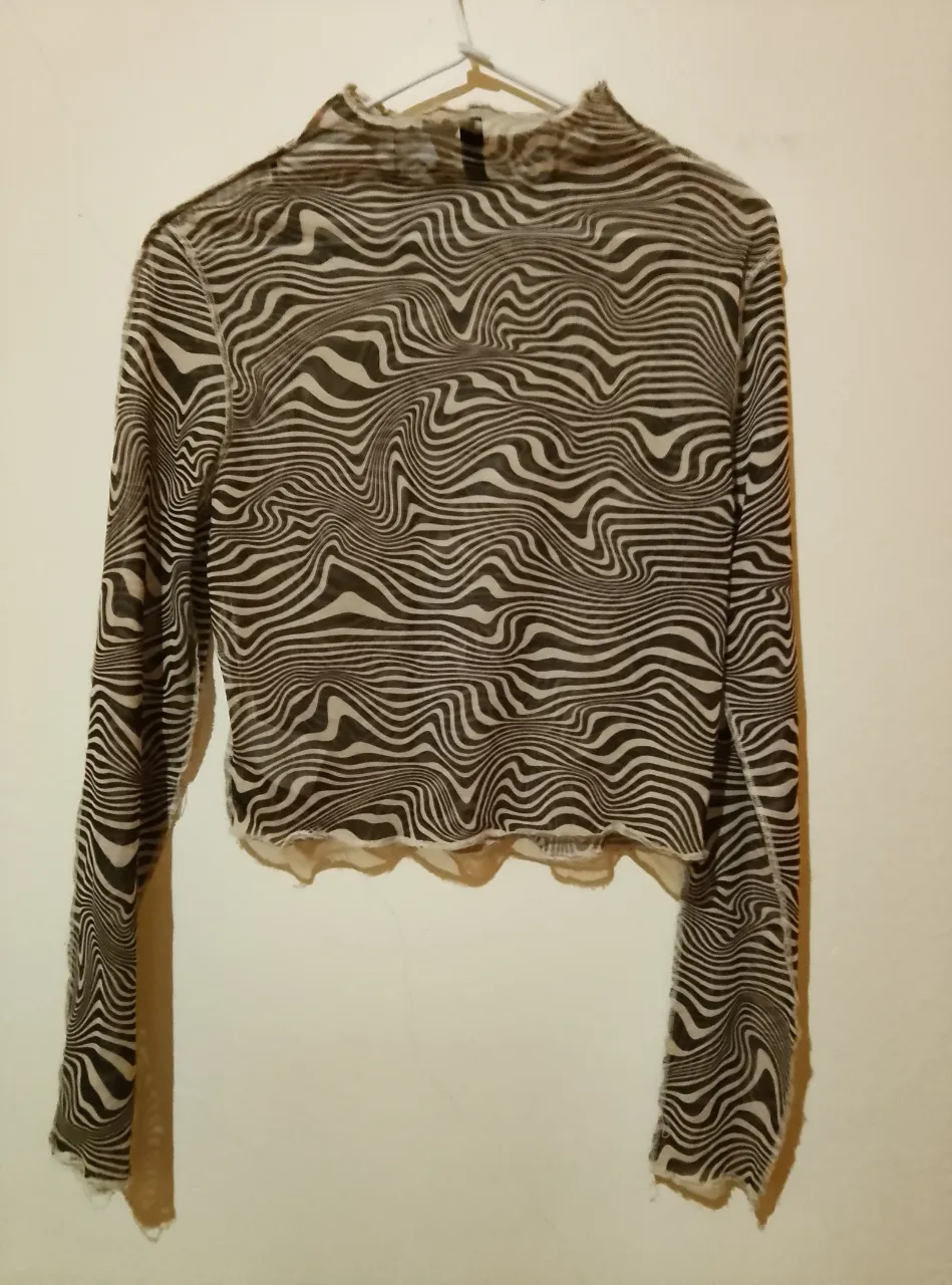 Remera H&M - imagen 3