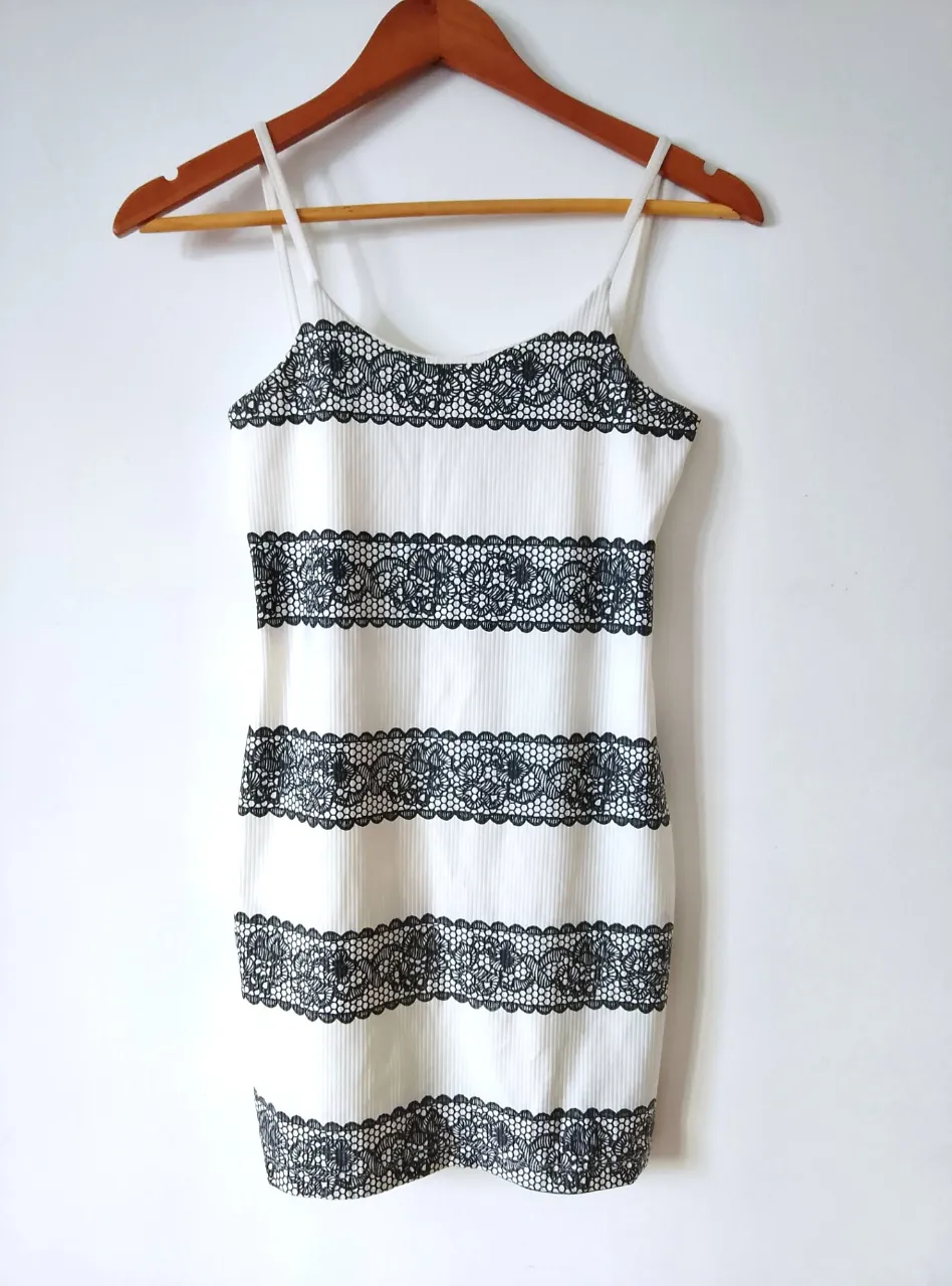 Vestido Generico - imagen 1