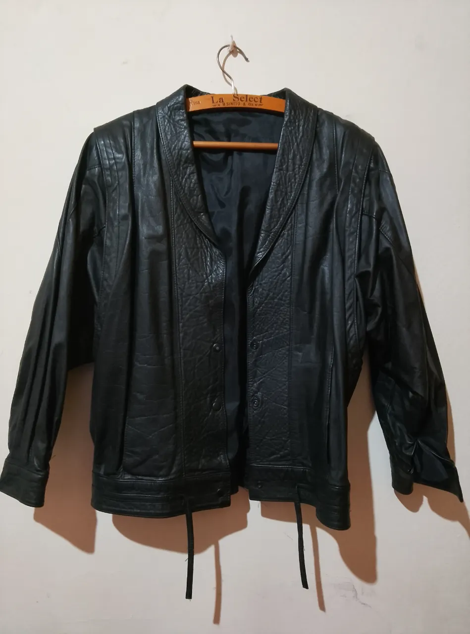Campera A ≠ - imagen 1