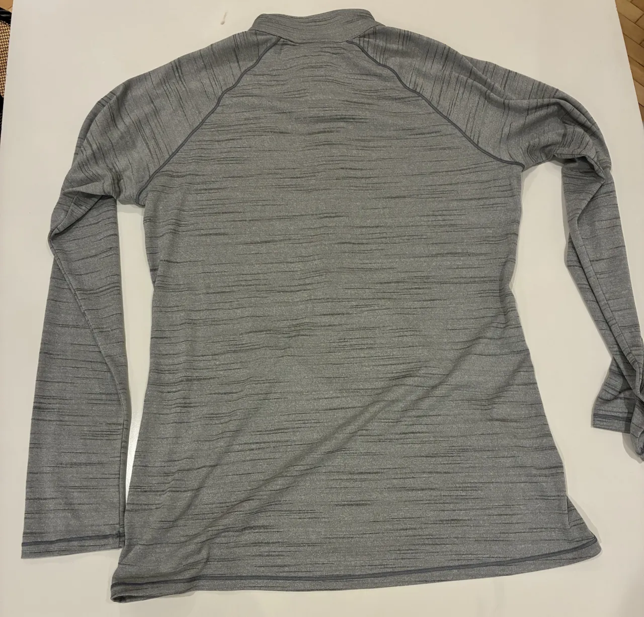 Buzo Under Armour miniatura 9