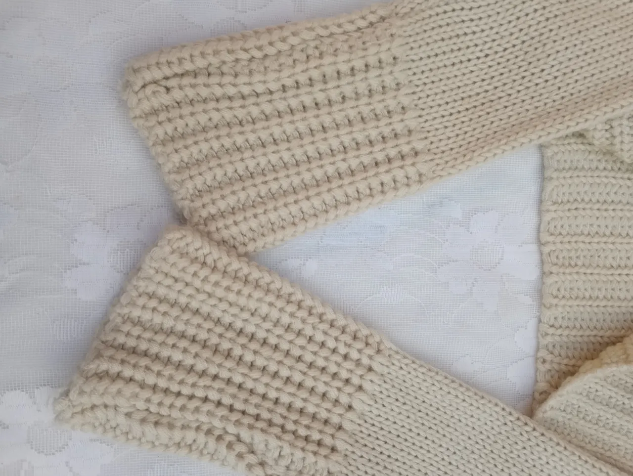 Sweater A ≠ - imagen 3