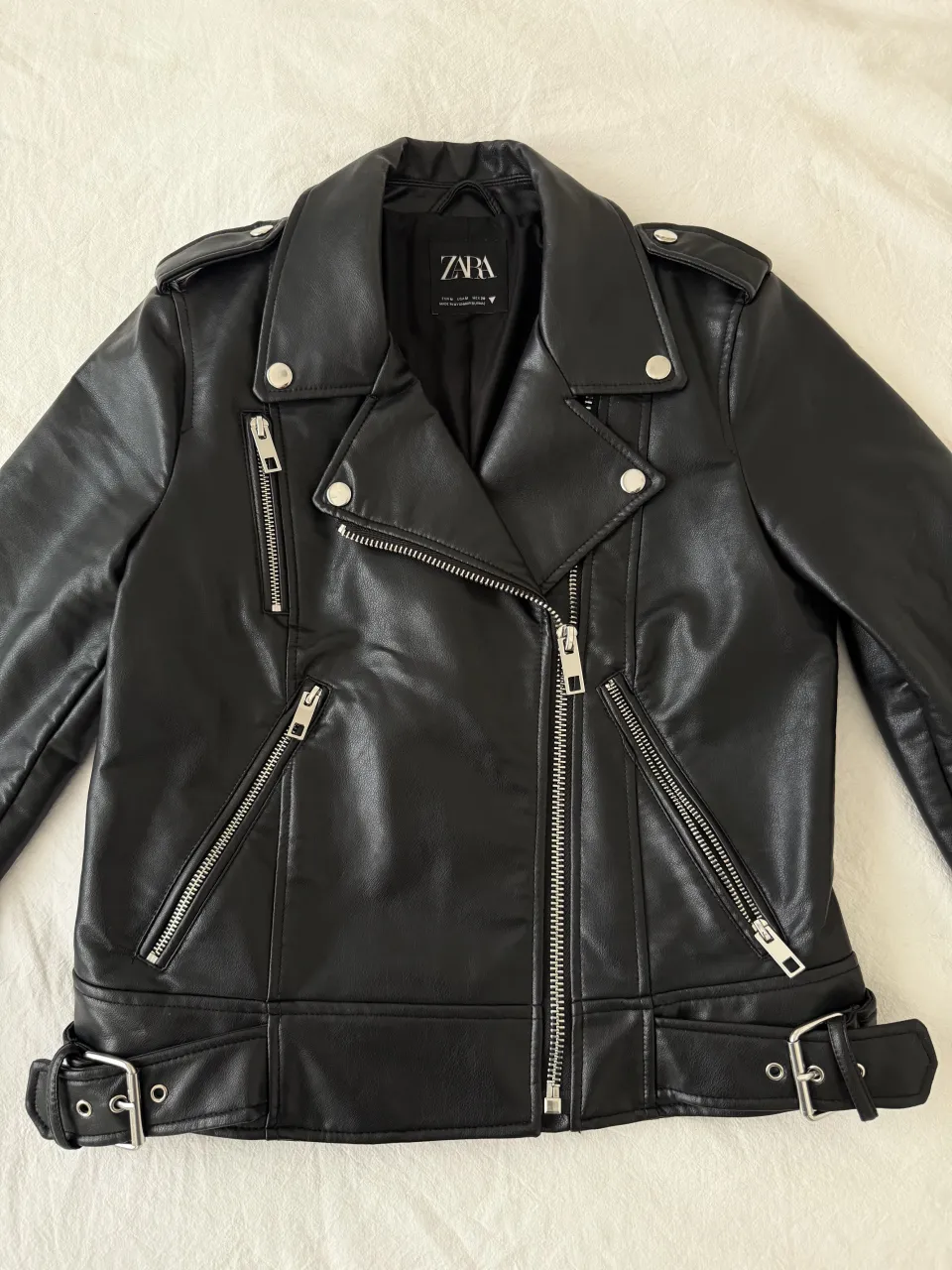 Campera Zara - Vista 3