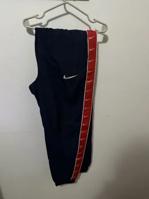 Nike · Talle L