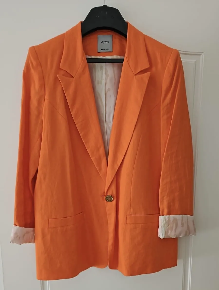 Blazer Ayres