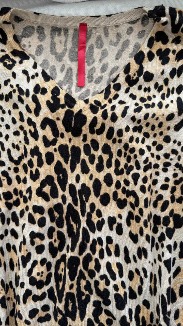 Sweater A ≠ - imagen 2