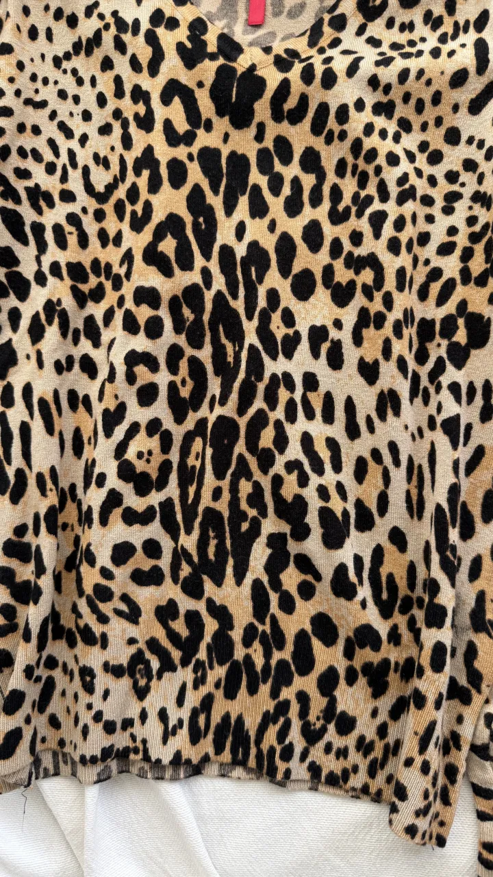 Sweater A ≠ - imagen 1