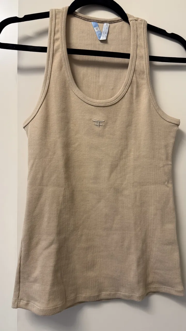 Musculosa Kosiuko - Vista 2