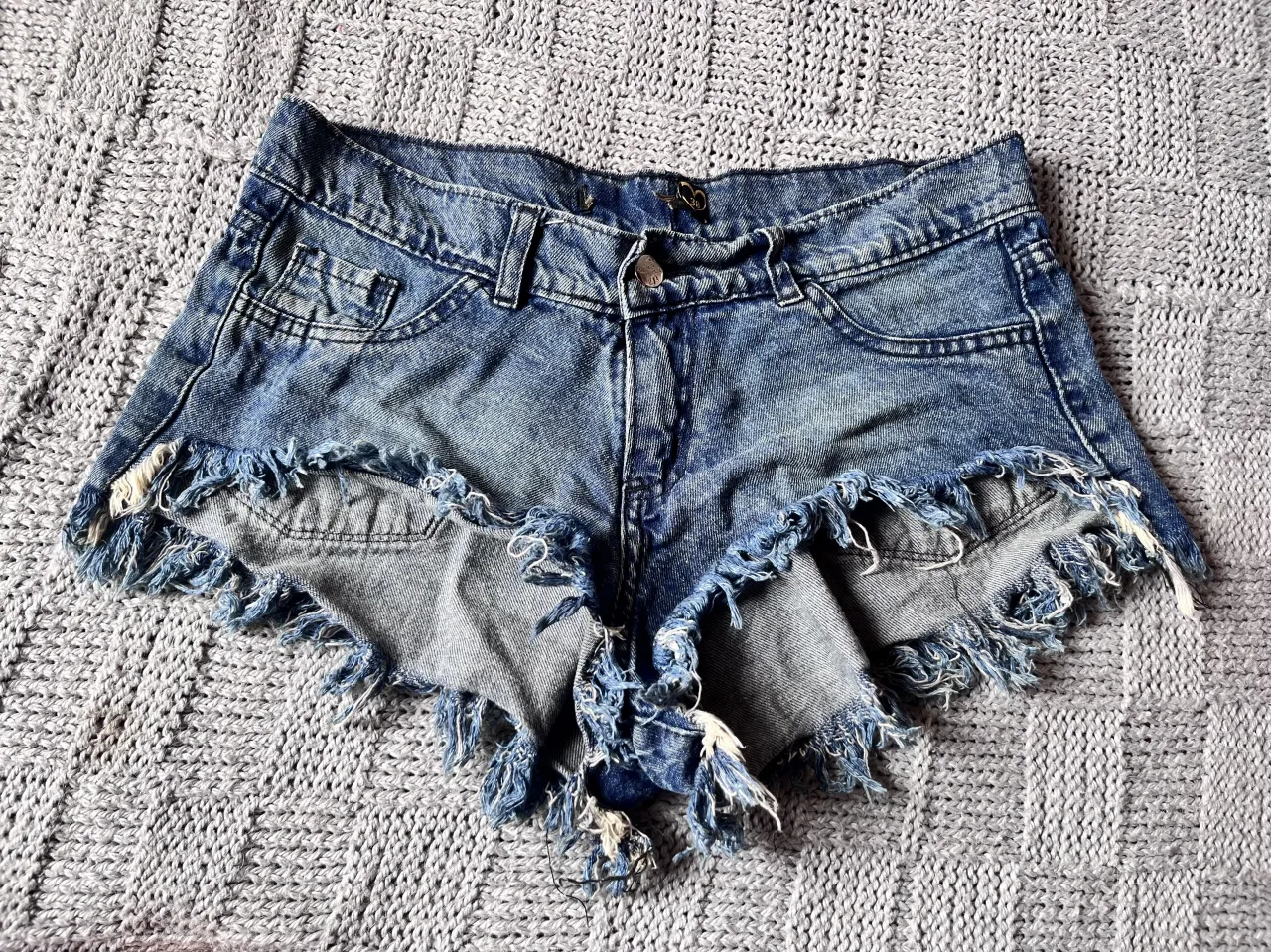 Short Inquieta - imagen 1