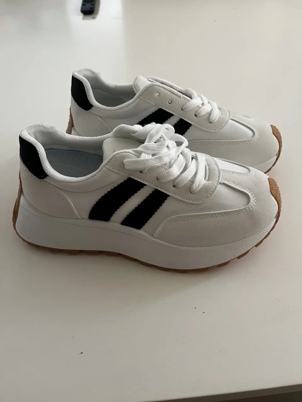 Zapatillas Importada sin marca - imagen 5