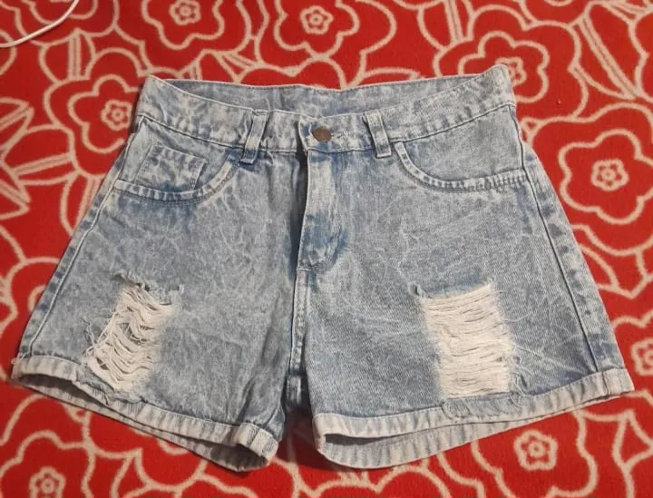 Short Flores - imagen 1