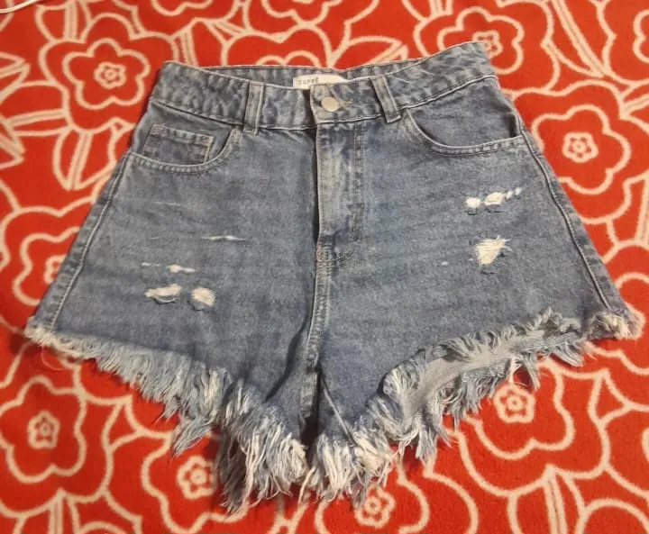 Short Flores - imagen 1