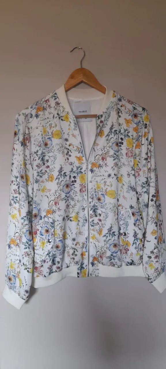 Campera Pull & Bear - imagen 1