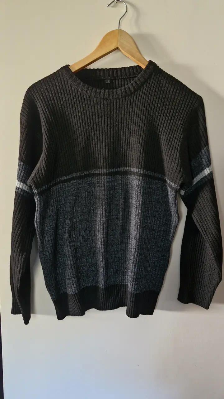 Sweater Generic - imagen 1