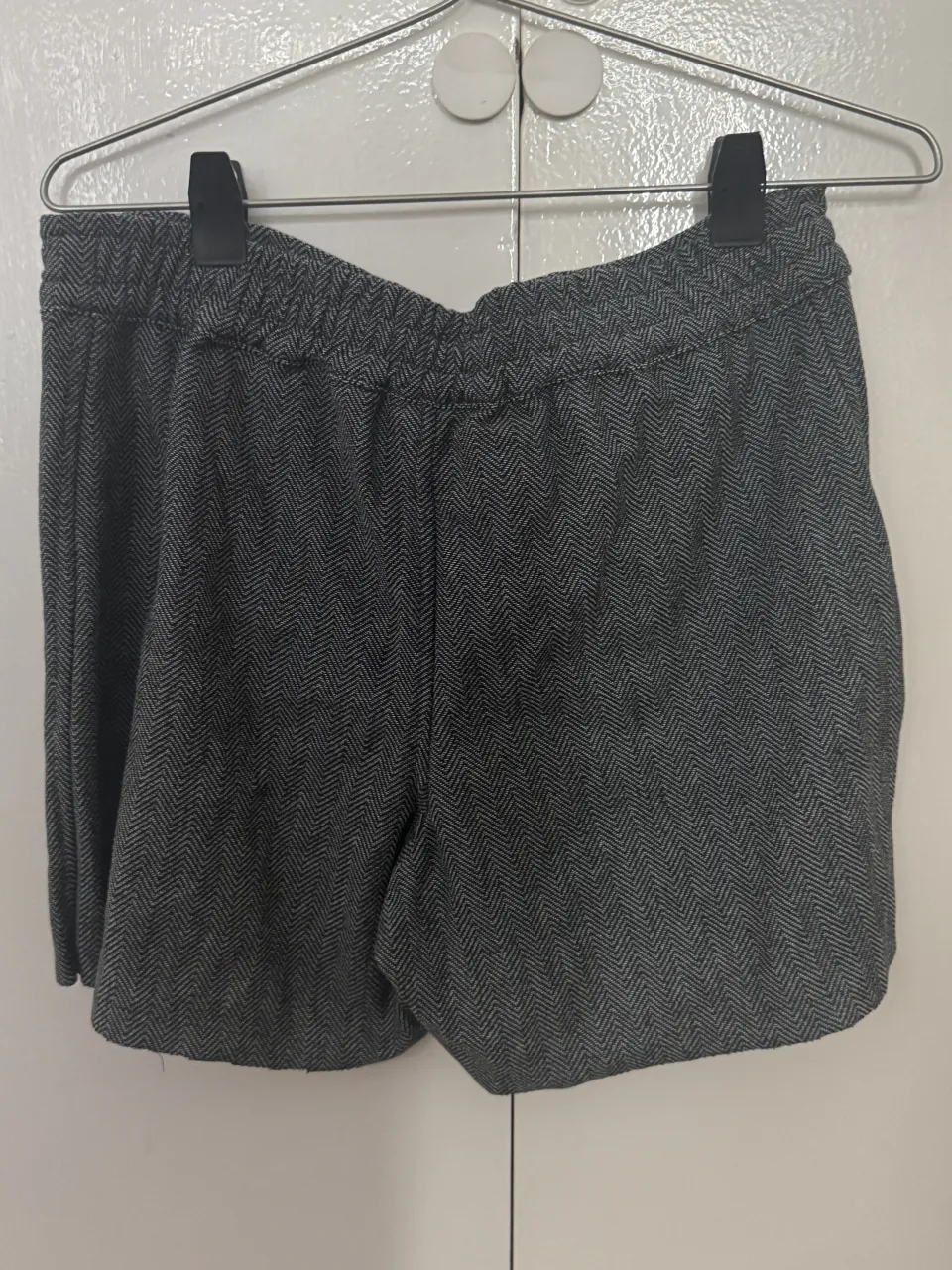 Short A ≠ - imagen 2
