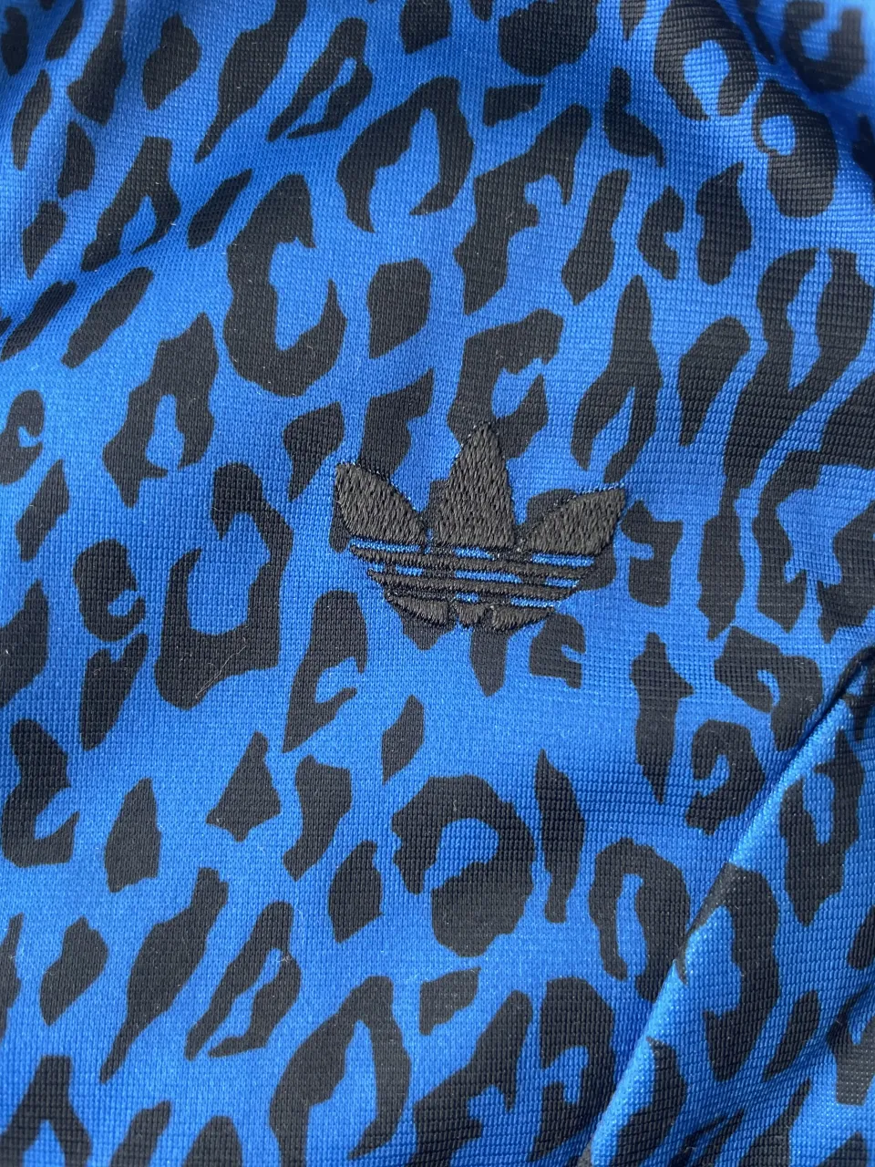 Buzo adidas - imagen 4