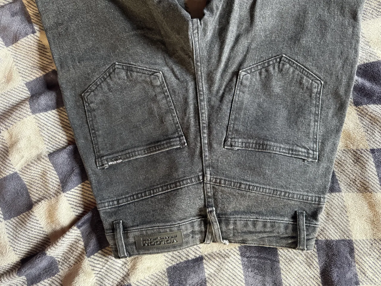 Jean Volcom - imagen 3