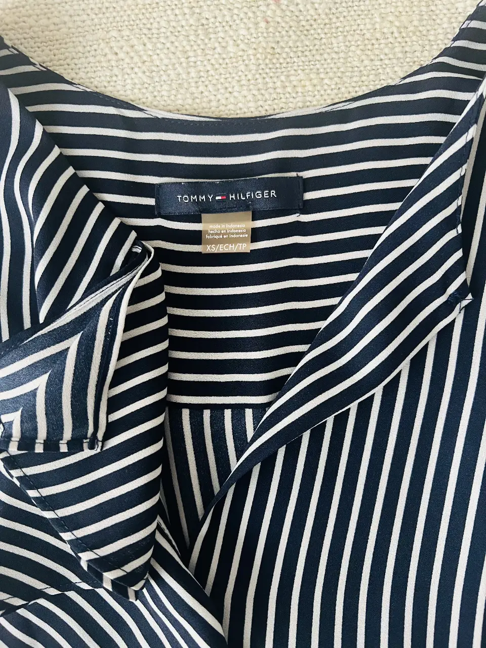 Blusa Tommy Hilfiger - imagen 2