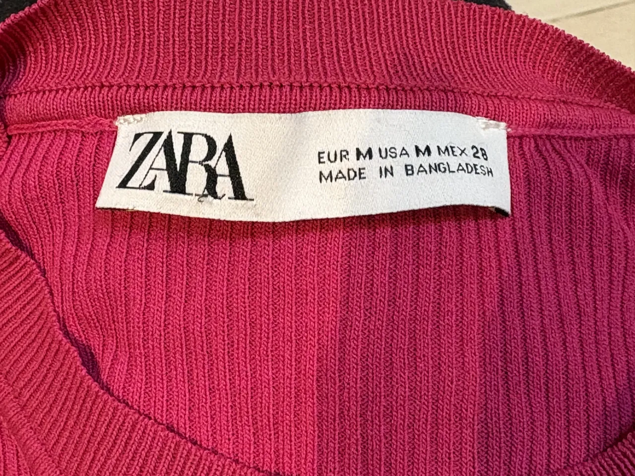 Remera Zara - Vista 2