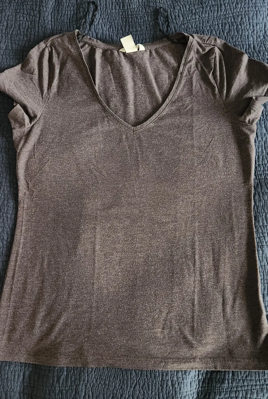 Remera H&M - imagen 1