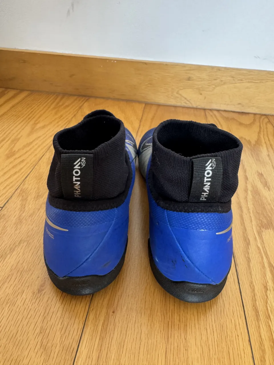 Botín de fútbol Nike - imagen 3