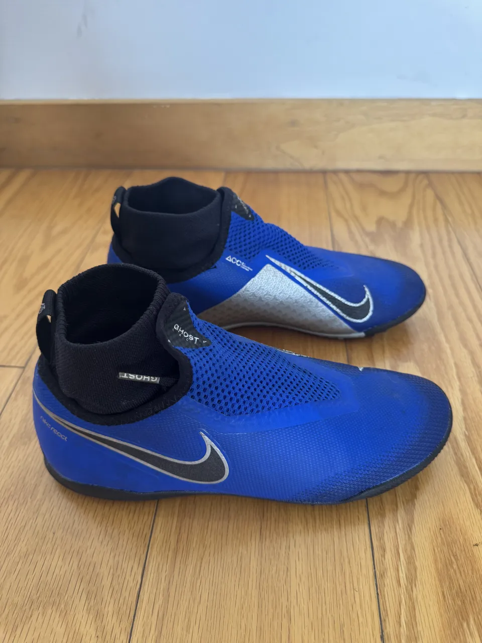 Botín de fútbol Nike - imagen 2