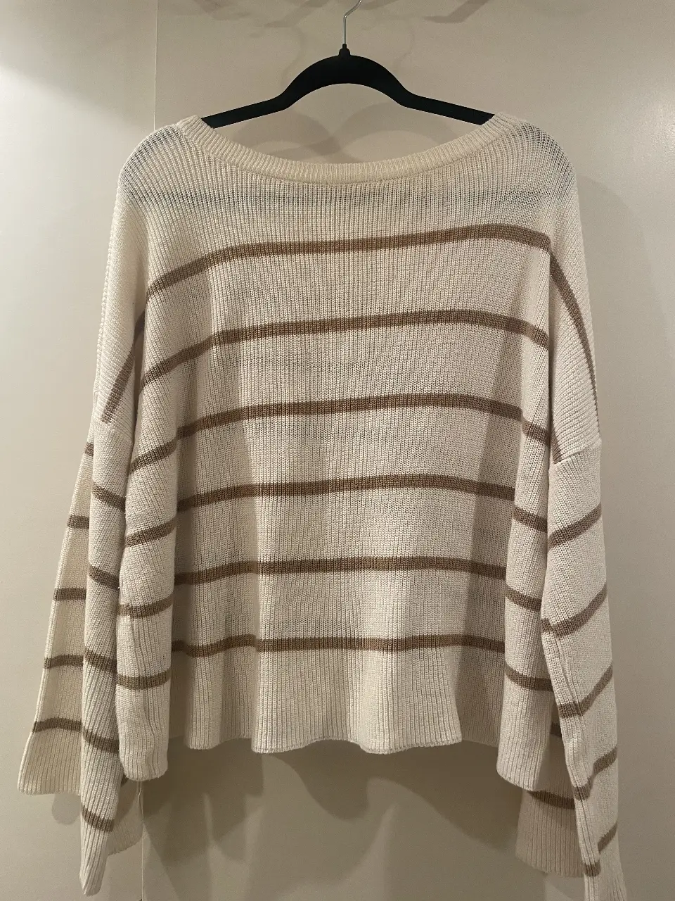 Sweater runabasics