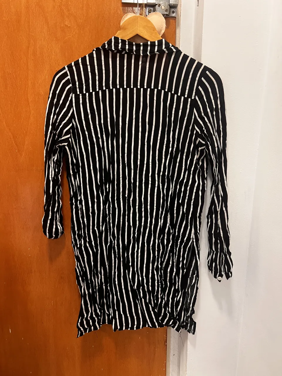 Camisa Sin marca. miniatura 2