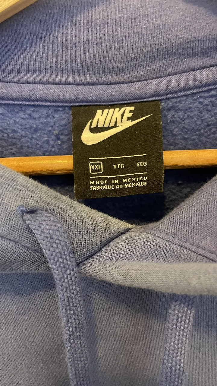 Buzo Nike - Vista 3