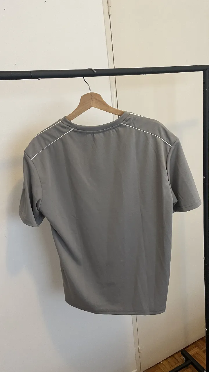 Remera Manfinity - imagen 2
