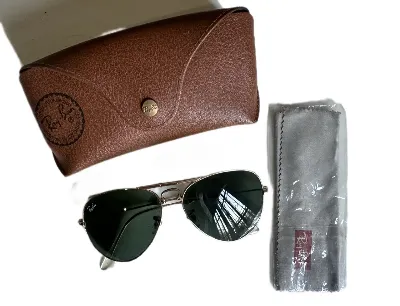 Ray-Ban