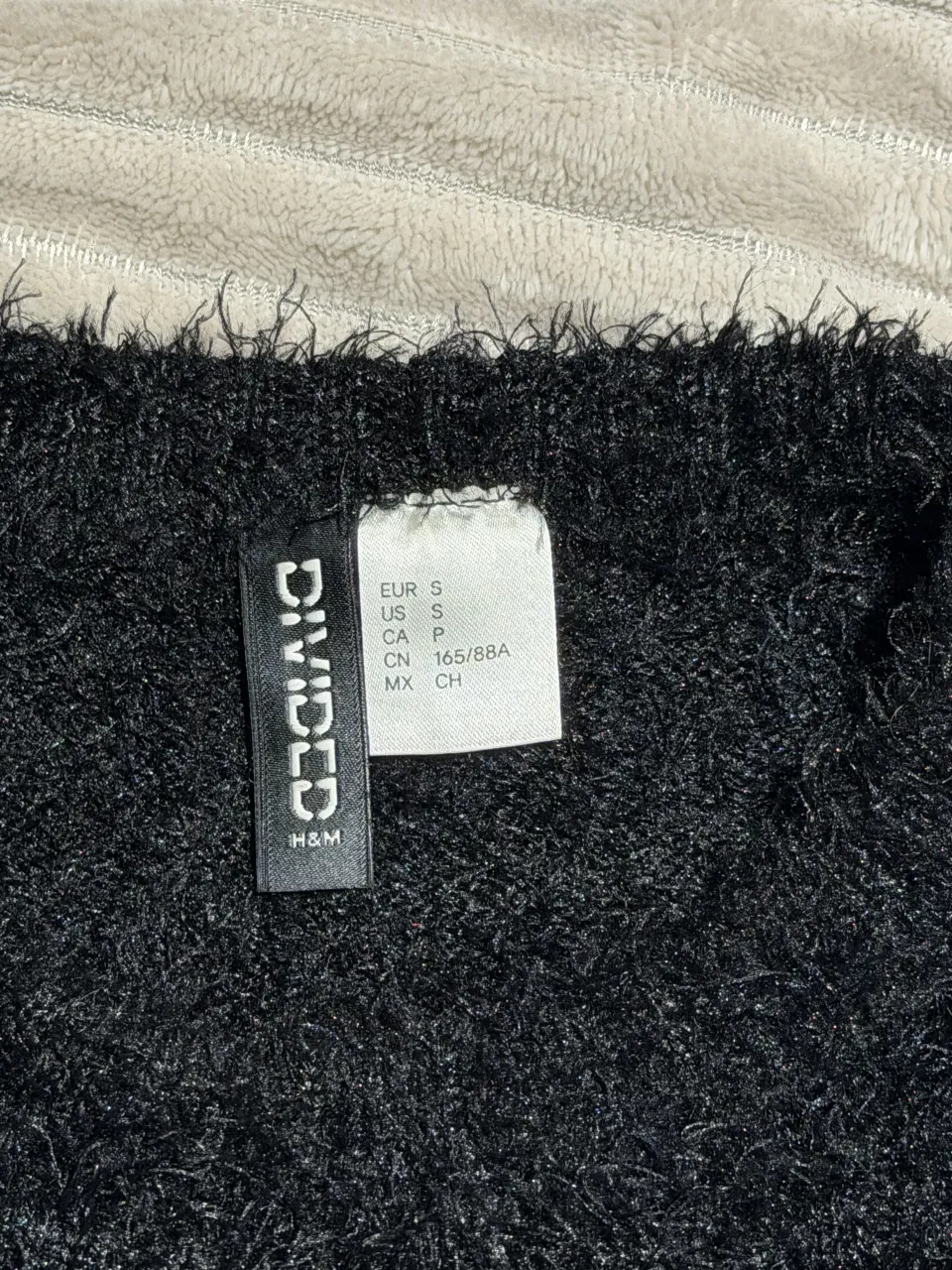 Sweater Divided - imagen 3