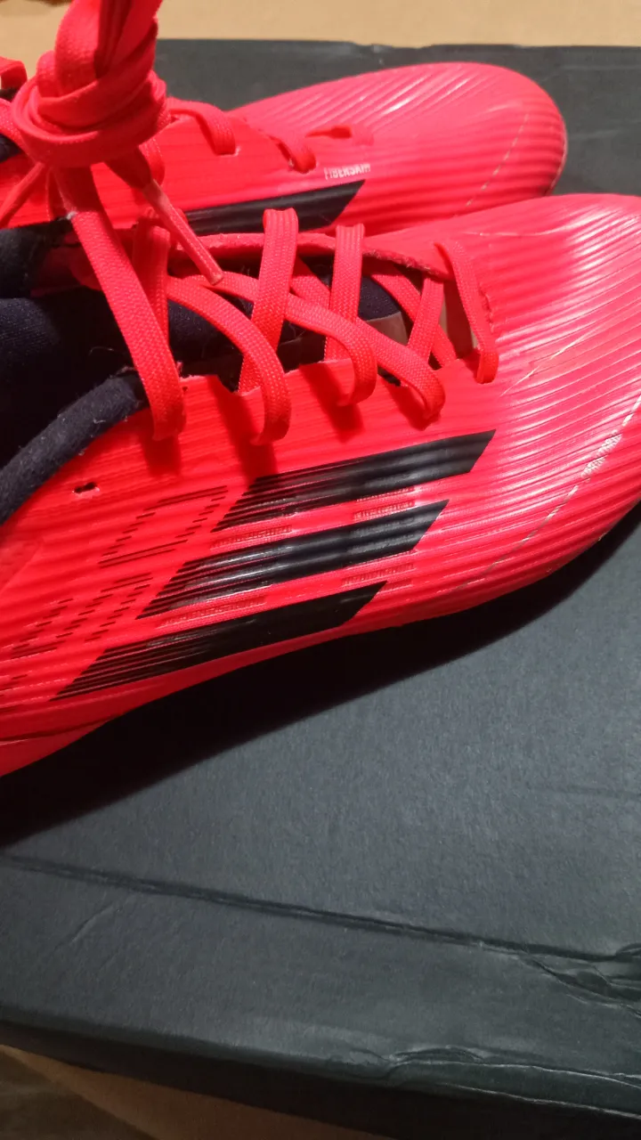 Botín de fútbol adidas - imagen 3