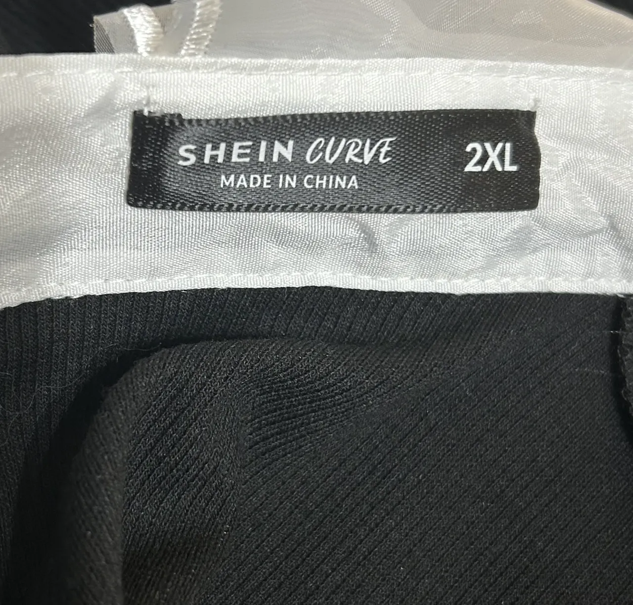 Remera Shein Curve - imagen 6
