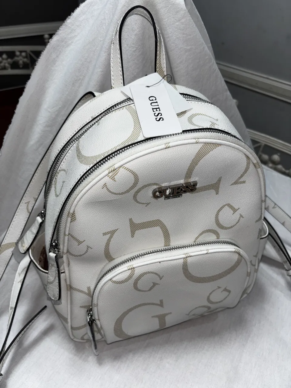 Mochila GUESS - Vista 2
