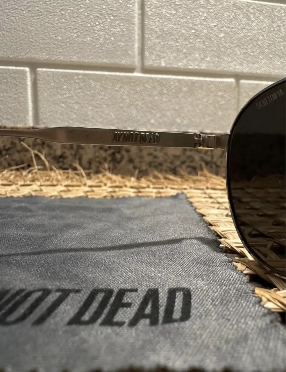 Anteojos Ay Not Dead - imagen 2