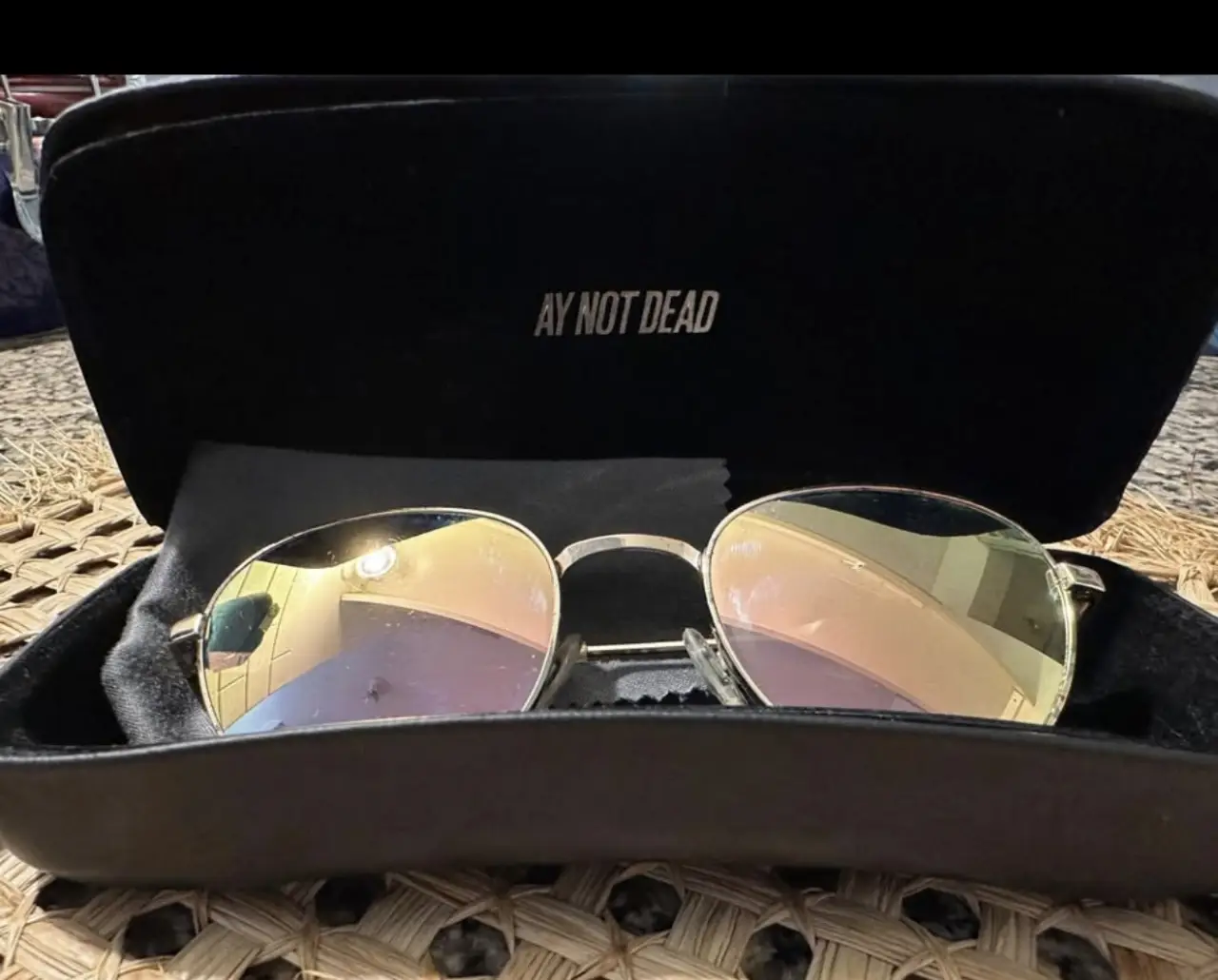 Anteojos Ay Not Dead - imagen 5