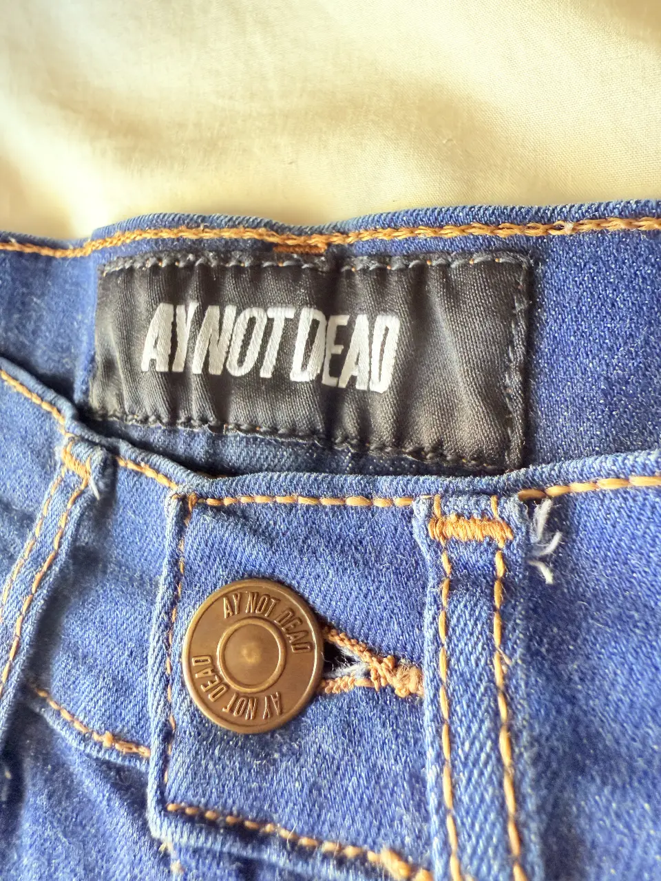 Short Ay Not Dead miniatura 4