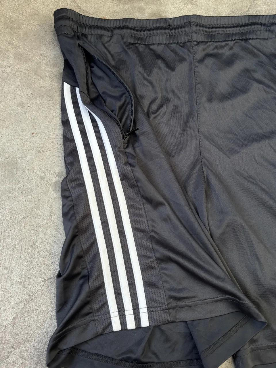 Short adidas miniatura 4
