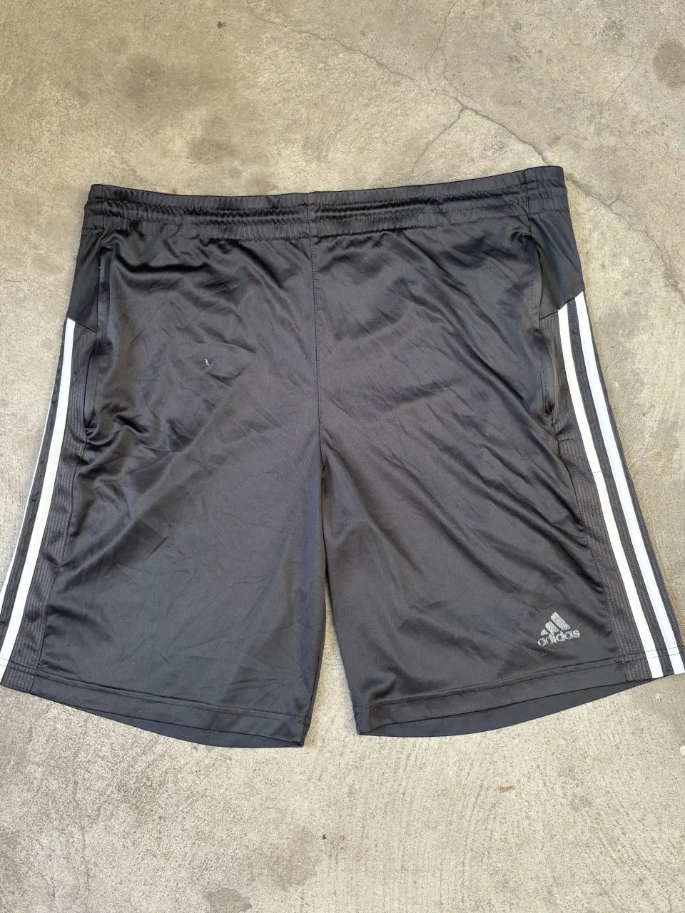 Short adidas - Vista 2